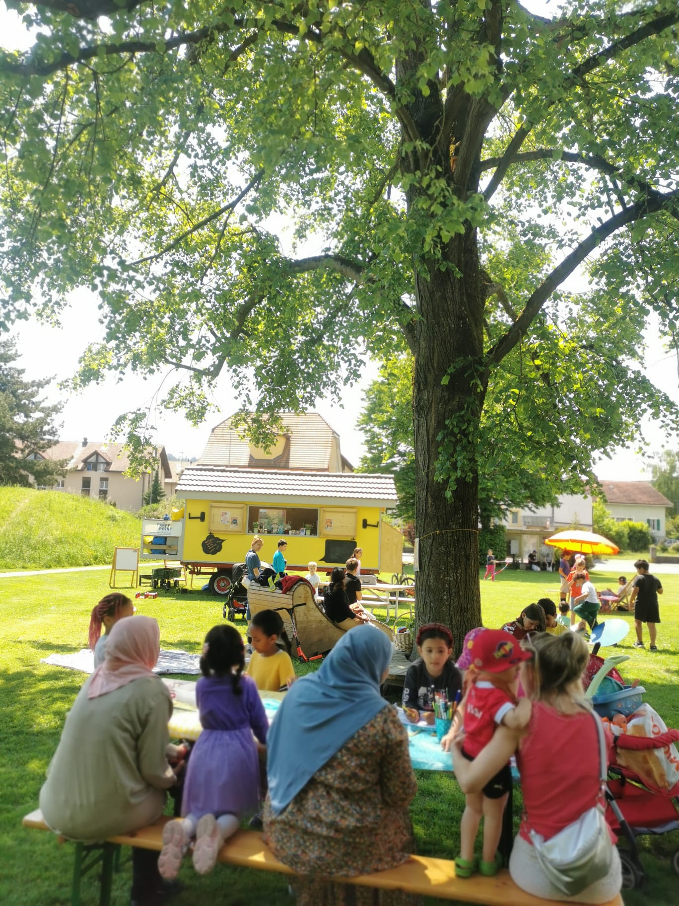 unter dem Baum.jpg
